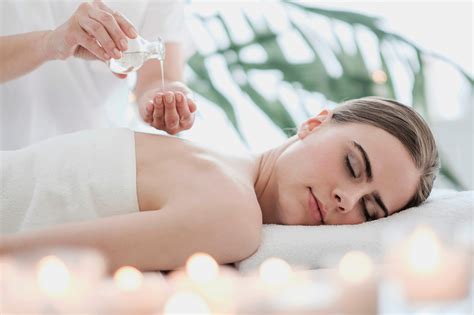Massage sensuel complet du corps Massage sexuel Siebnen